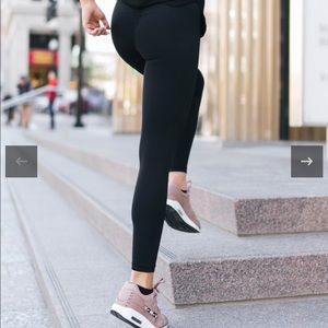 Zyia Brilliant Scrunchie 7/8 leggings